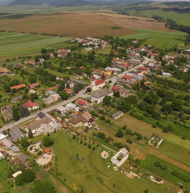 Obec Ploské